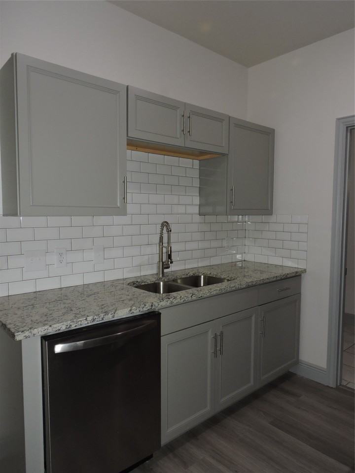 6110 Tejas Dr - Photo 7 of 19