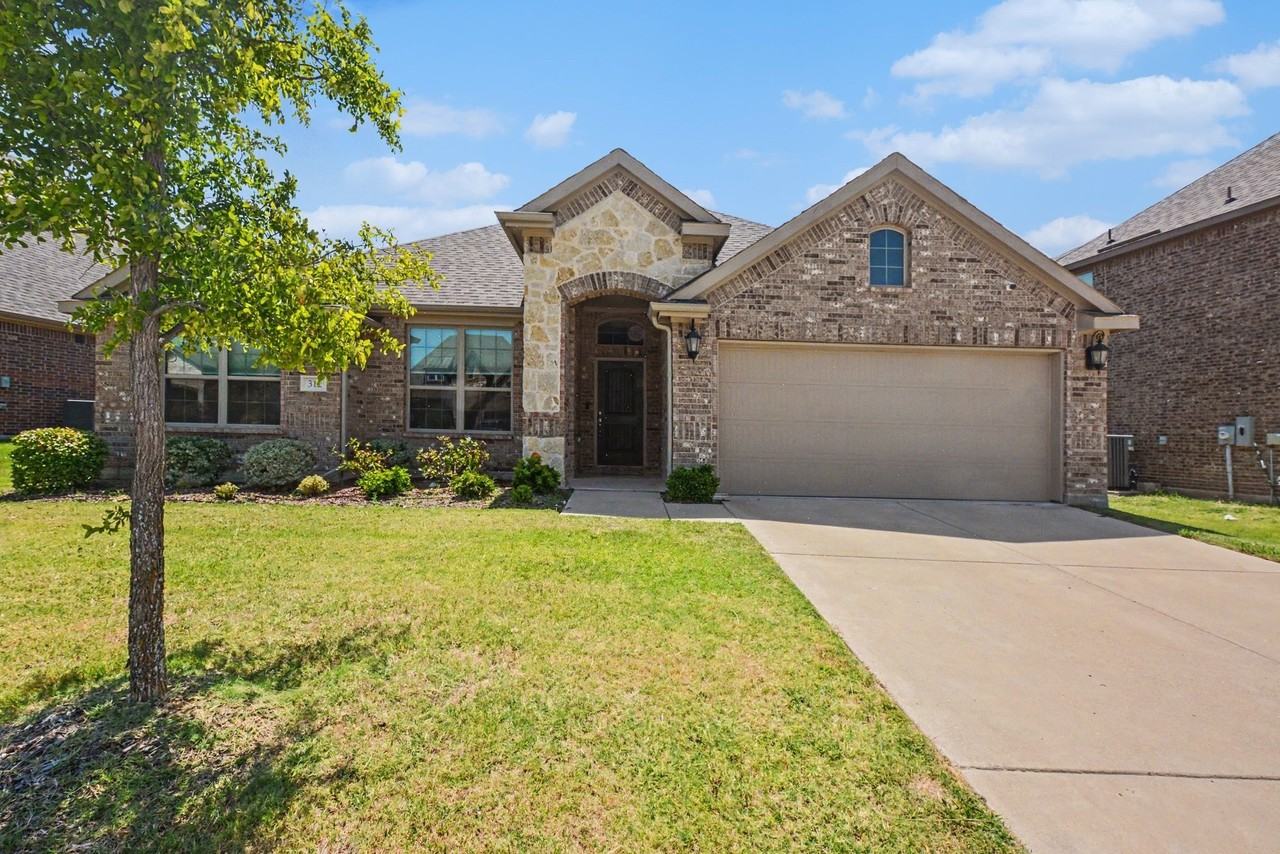 312 Eagle Rdg - Photo 3 of 30
