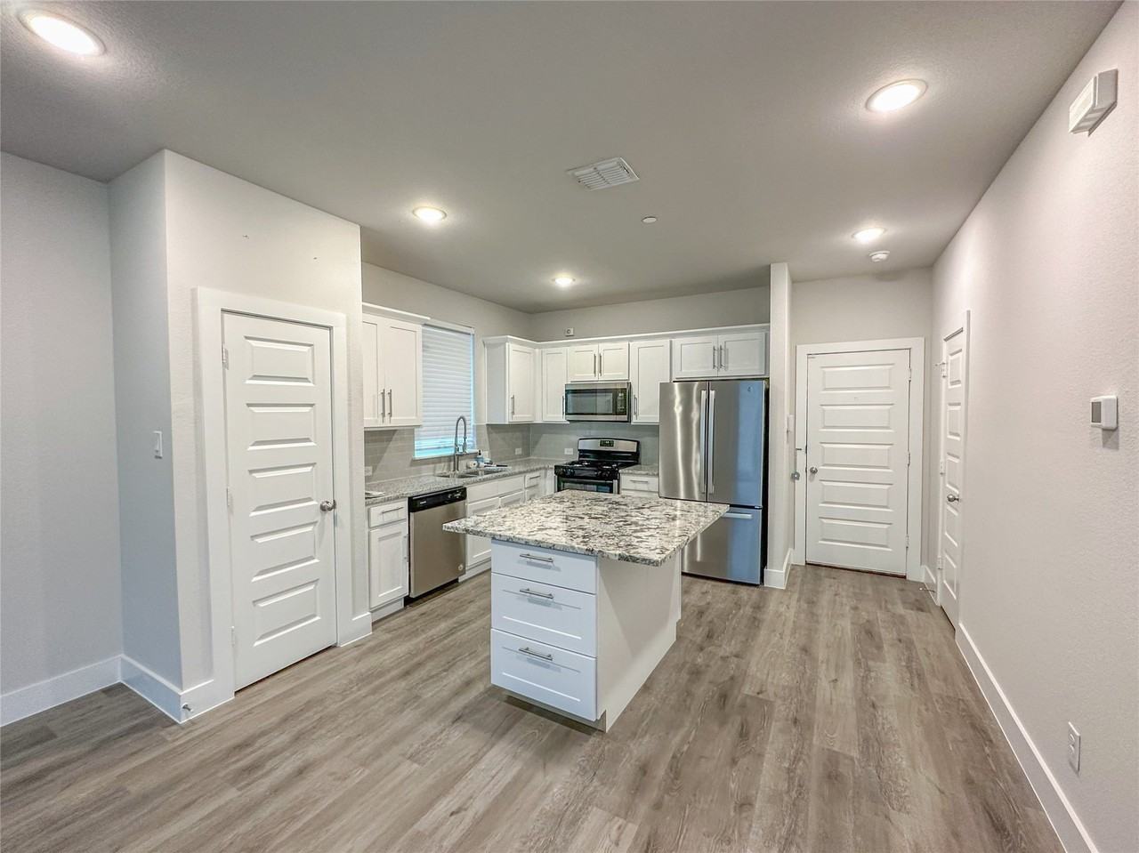 7616 Resting Mews - Photo 5 of 19