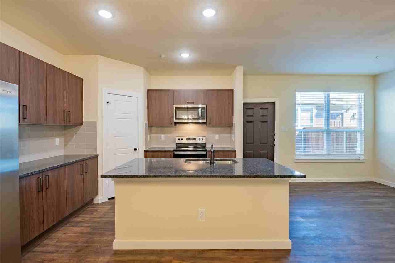 713 Wheatfield Dr - Photo 6 of 17