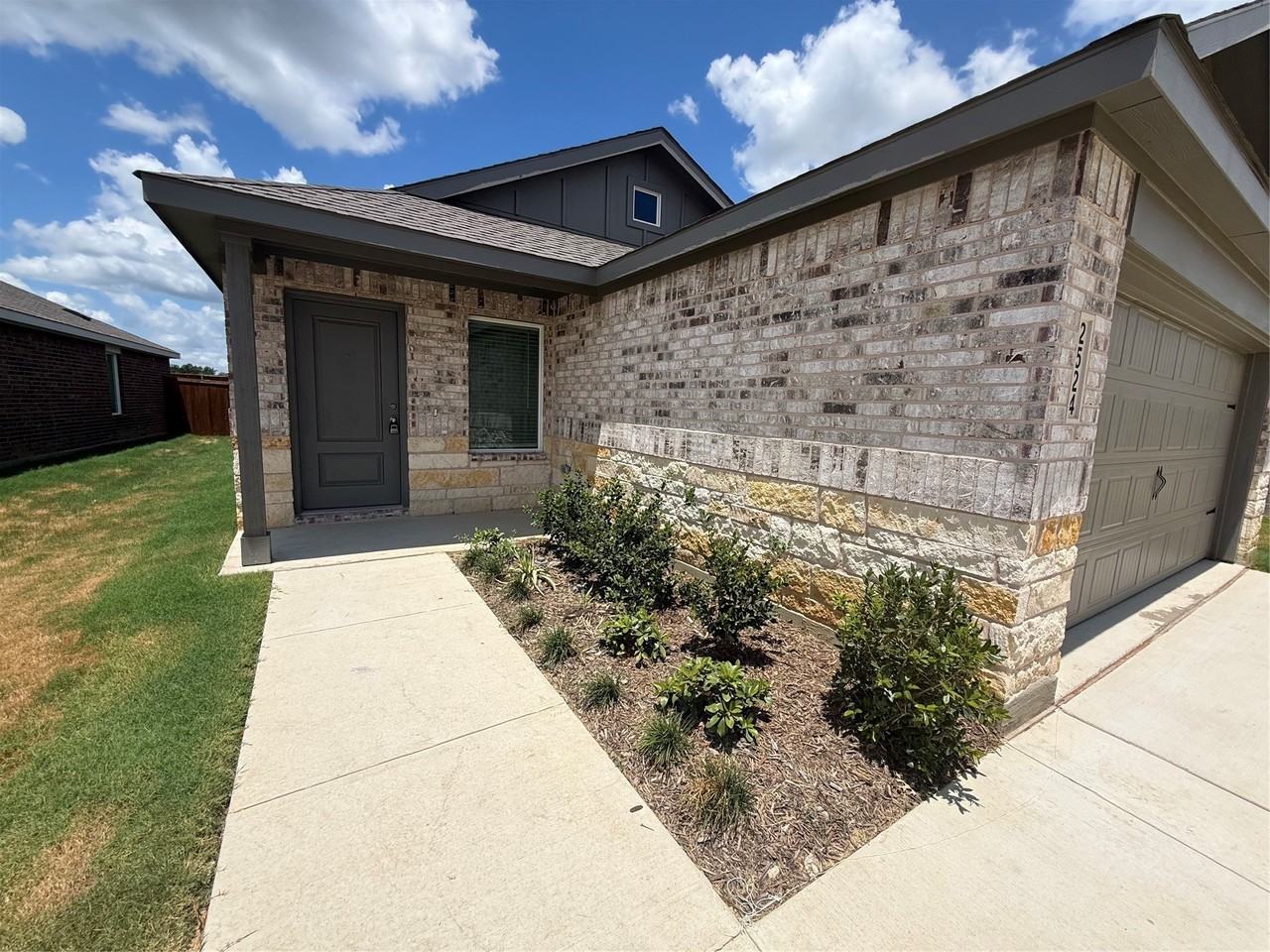 2524 Guineas Ln - Photo 2 of 35