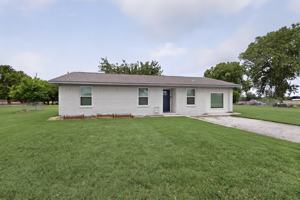 featured image of 10332 Grabbs Ln