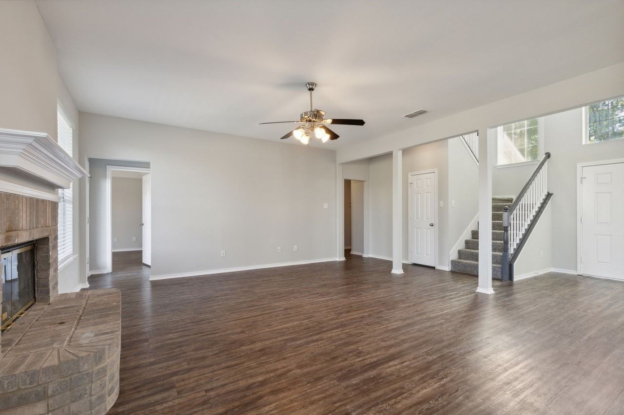 5100 Brookside Dr - Photo 7 of 33