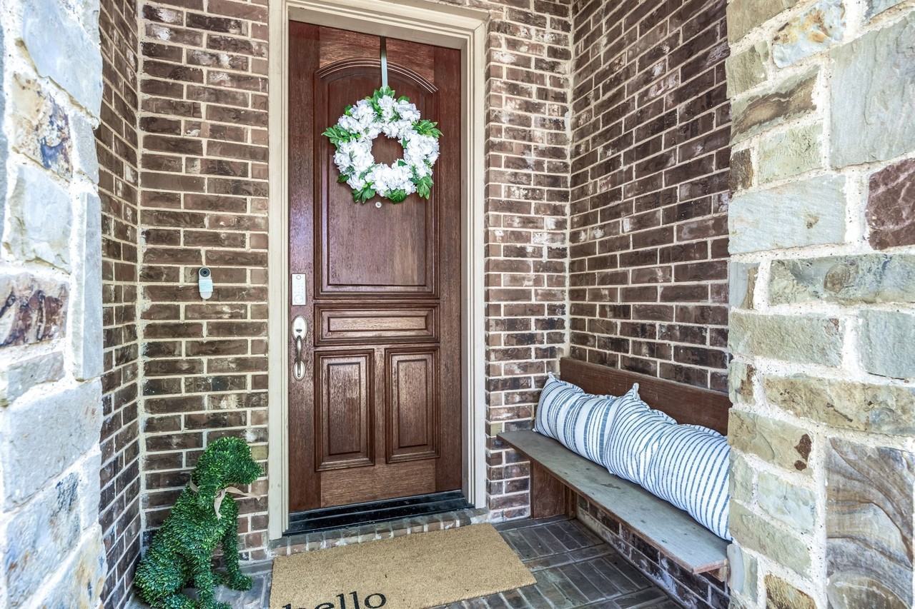 5332 Longview St - Photo 3 of 31