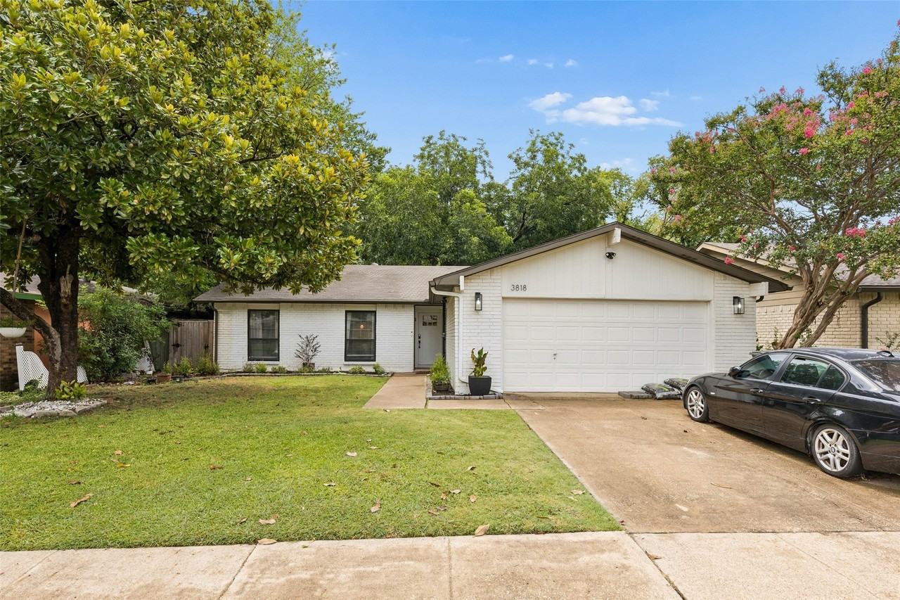 3818 Ruidosa Ave