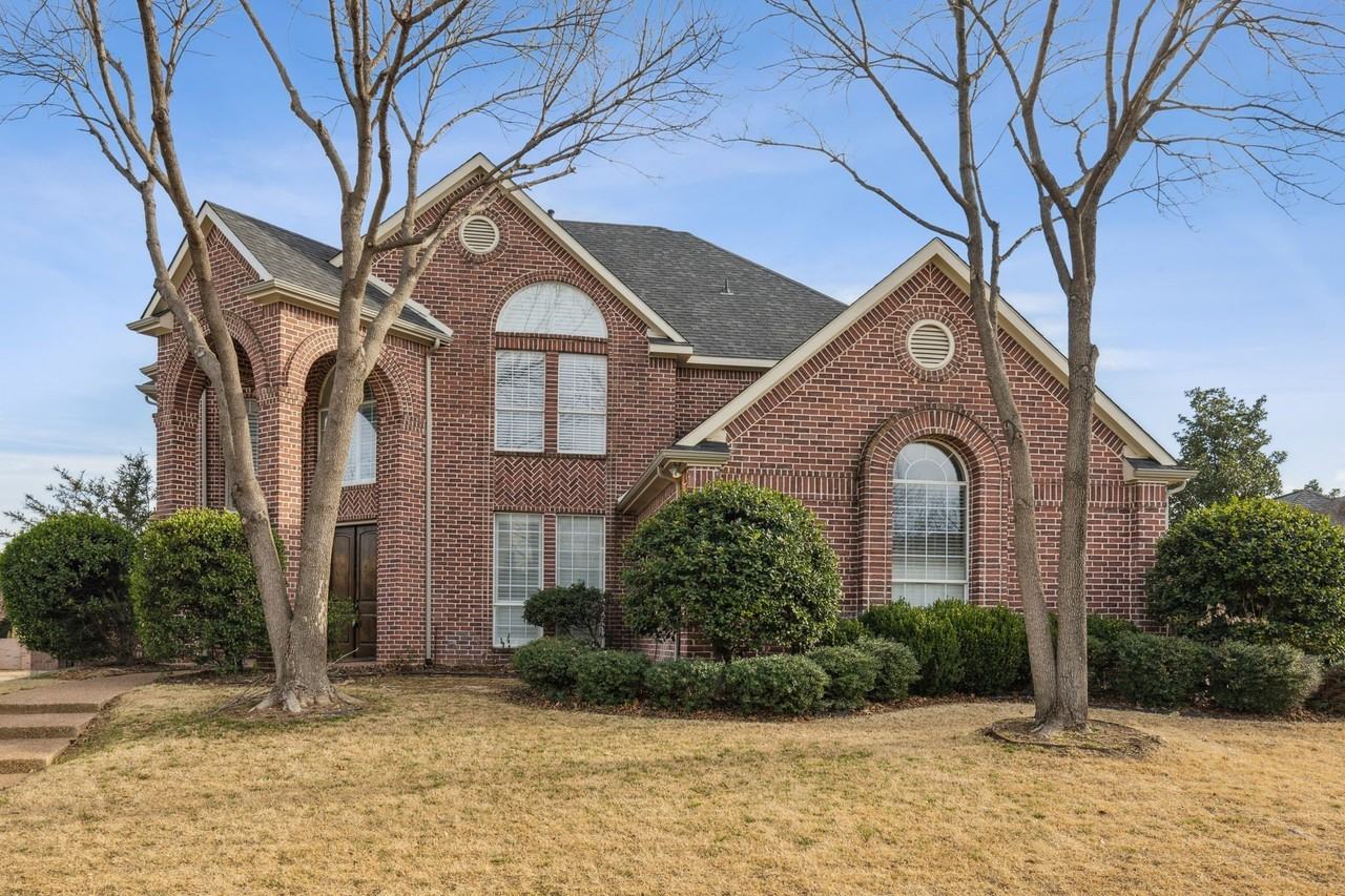 5004 Seville Ln - Photo 4 of 38