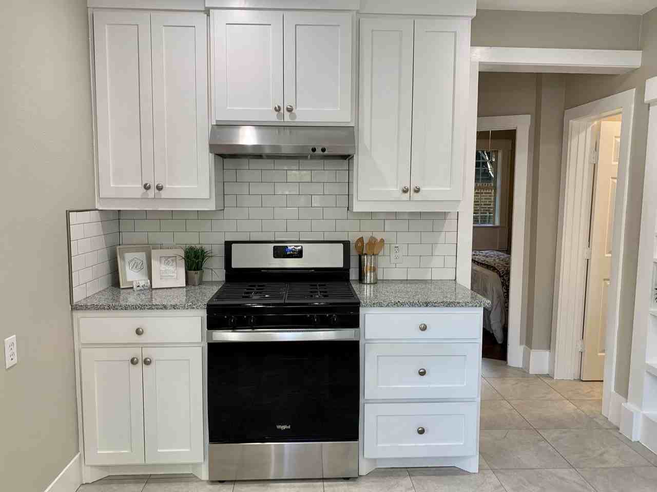 2628 Wilkinson Ave - Photo 4 of 29