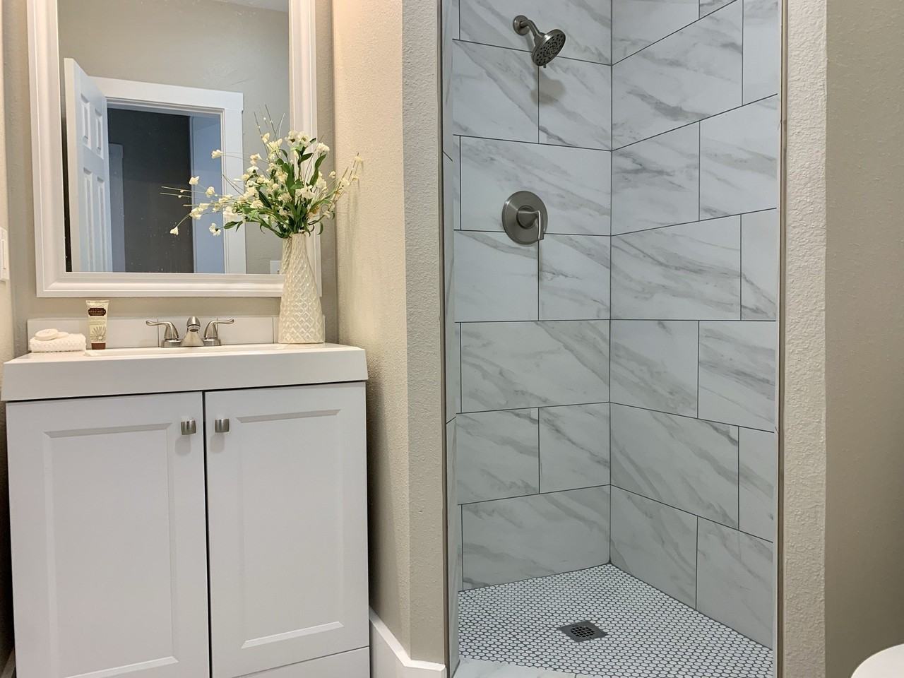 2628 Wilkinson Ave - Photo 7 of 29