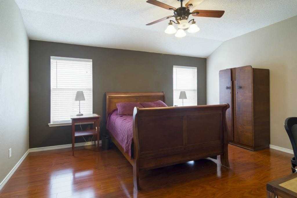 1461 Norfolk Ct - Photo 6 of 10