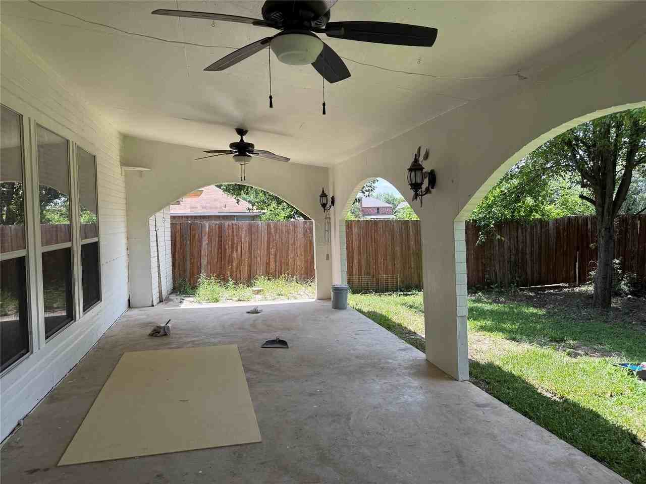 1209 Firewheel Pl - Photo 6 of 11
