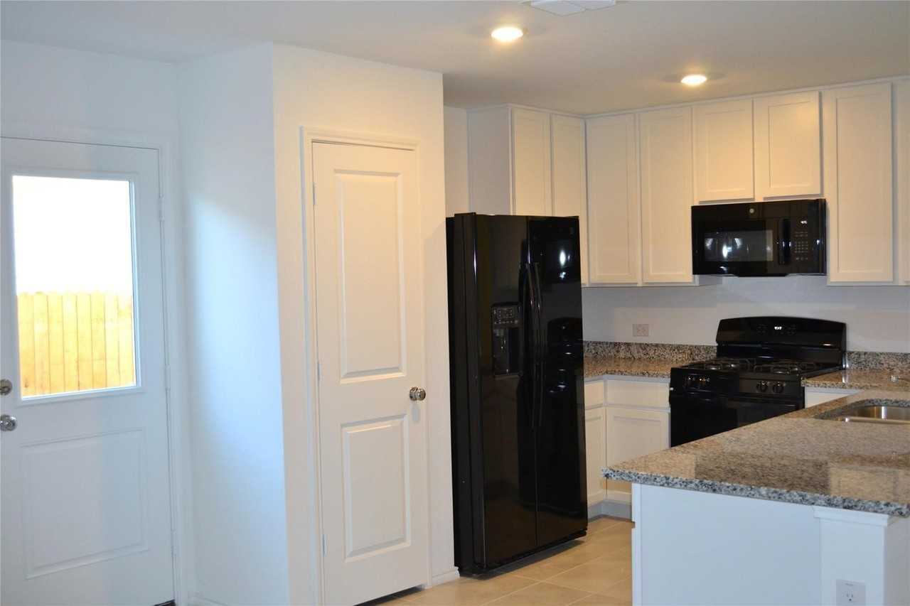 1230 Cherry Bark Dr - Photo 7 of 36