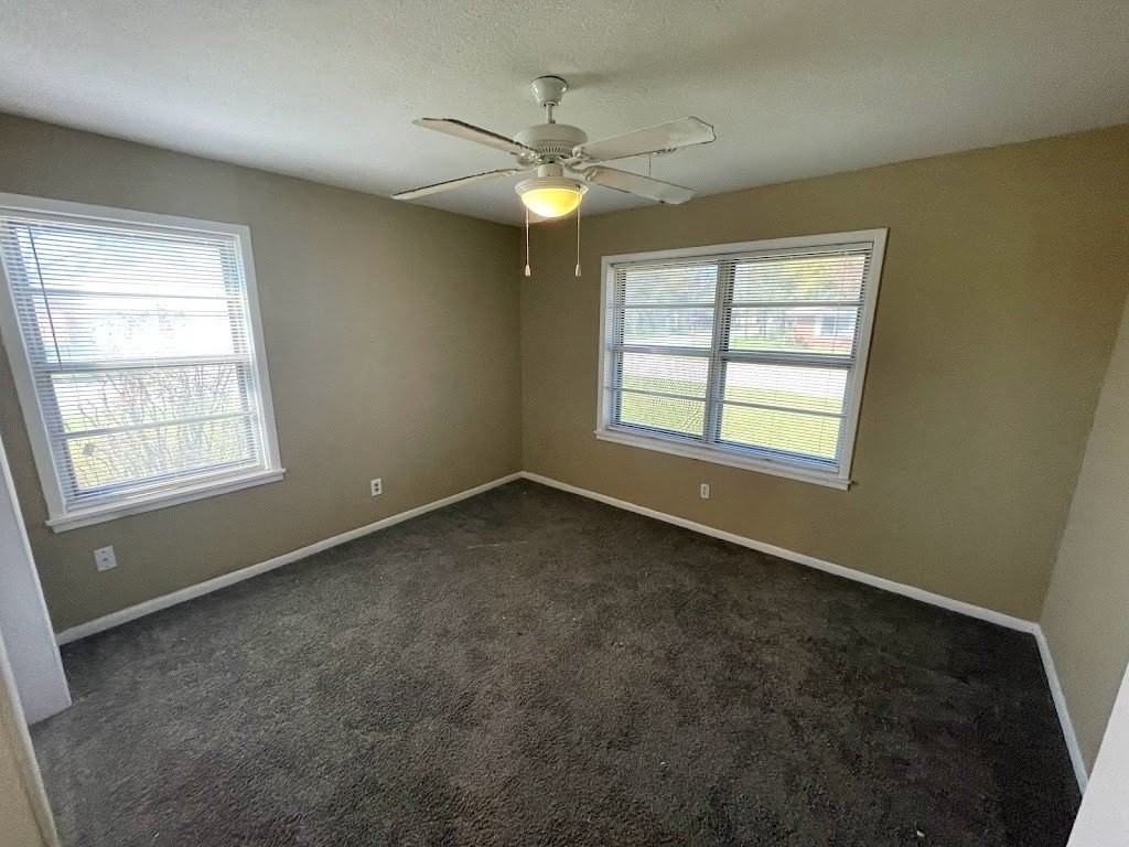 1227 Park Center St - Photo 7 of 13