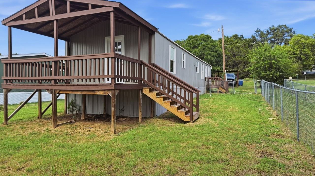 720 Jupiter Ave - Photo 4 of 28
