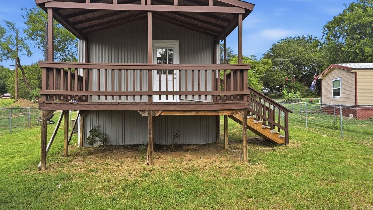 720 Jupiter Ave - Photo 5 of 28