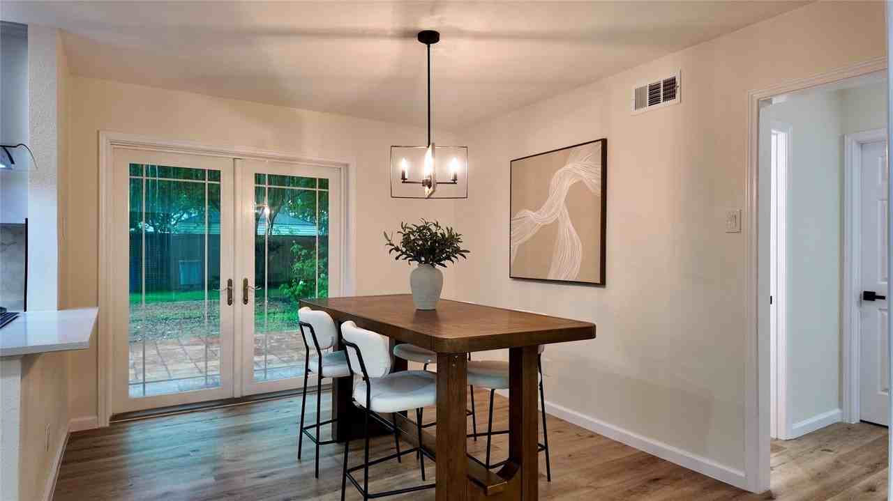 11343 Lippitt Ave - Photo 6 of 22