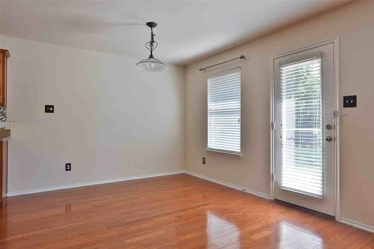 809 Robbin Cir - Photo 7 of 23