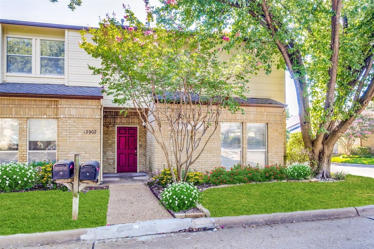 13902 Preston Valley Pl