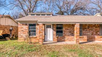 featured image of 1014 Lynn St Apt A #Apt A