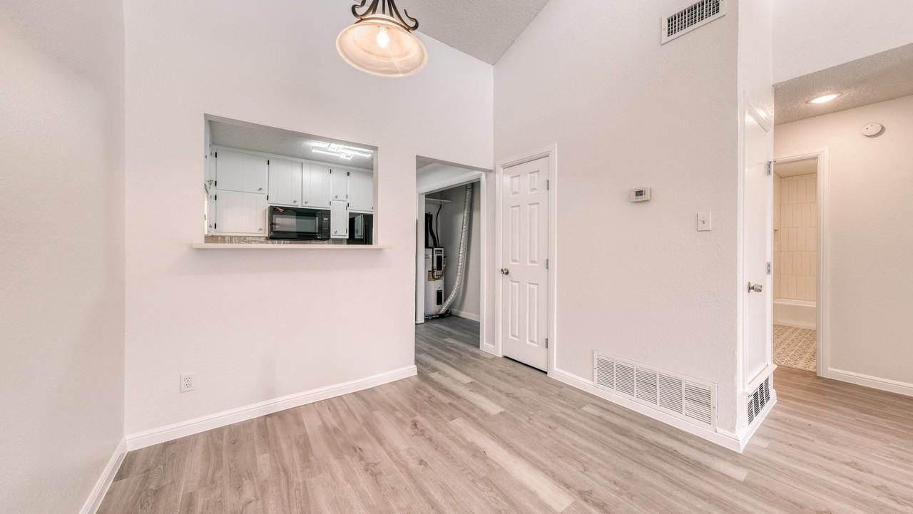 1014 Lynn St Apt A - Photo 6 of 16