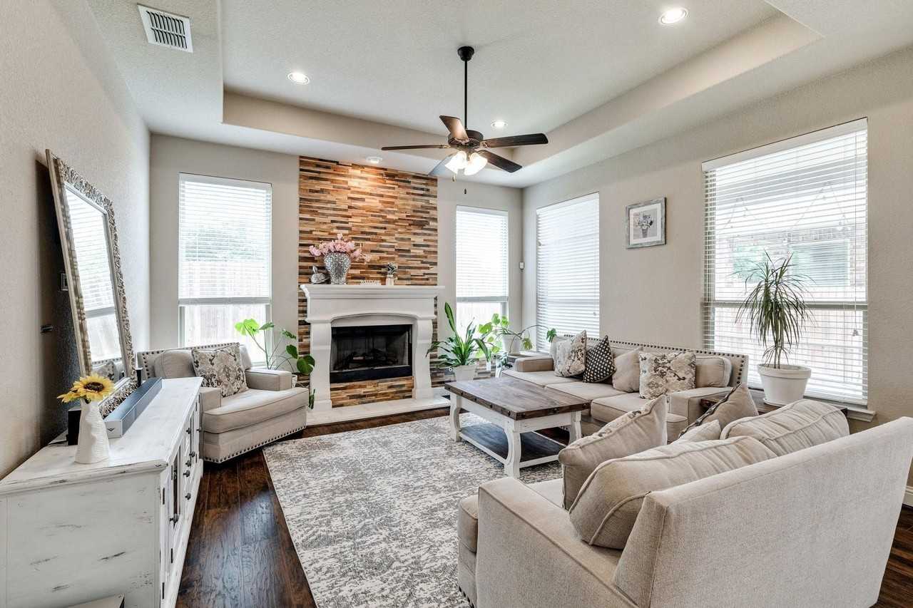 7148 Chelsea Dr - Photo 4 of 29
