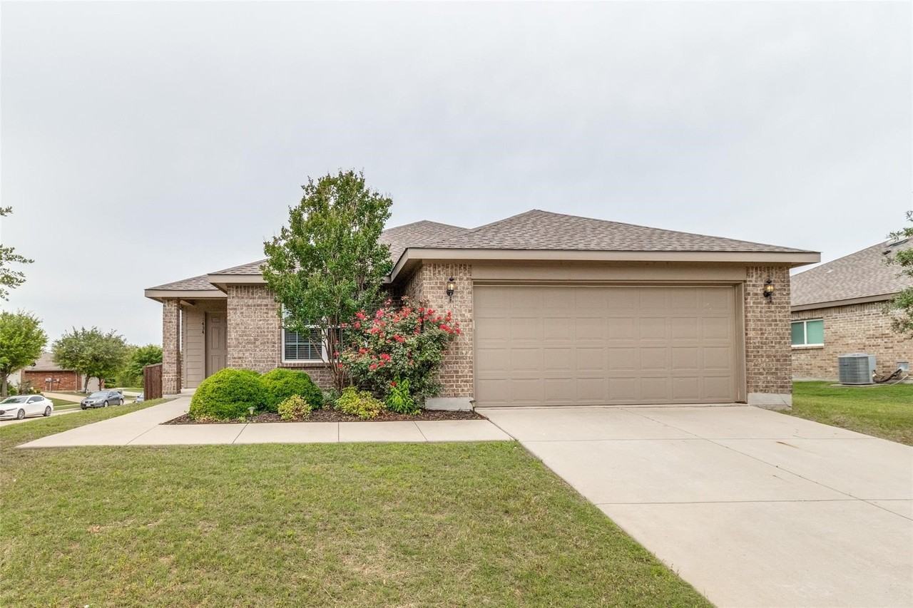1434 S Raven Dr - Photo 3 of 25