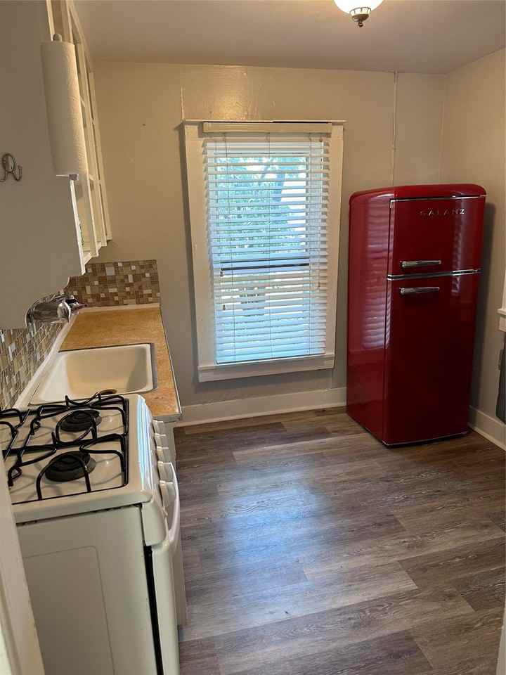 515 Pearl St - Photo 2 of 5