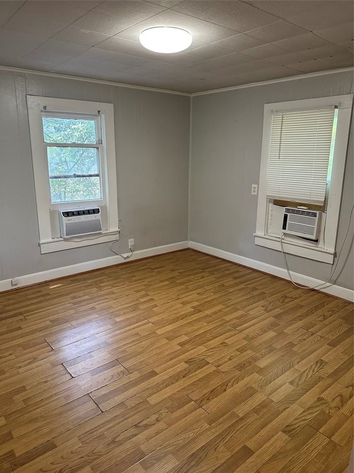 515 Pearl St - Photo 3 of 5