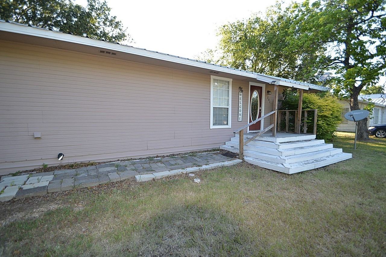 201 Kirk Ln - Photo 2 of 15