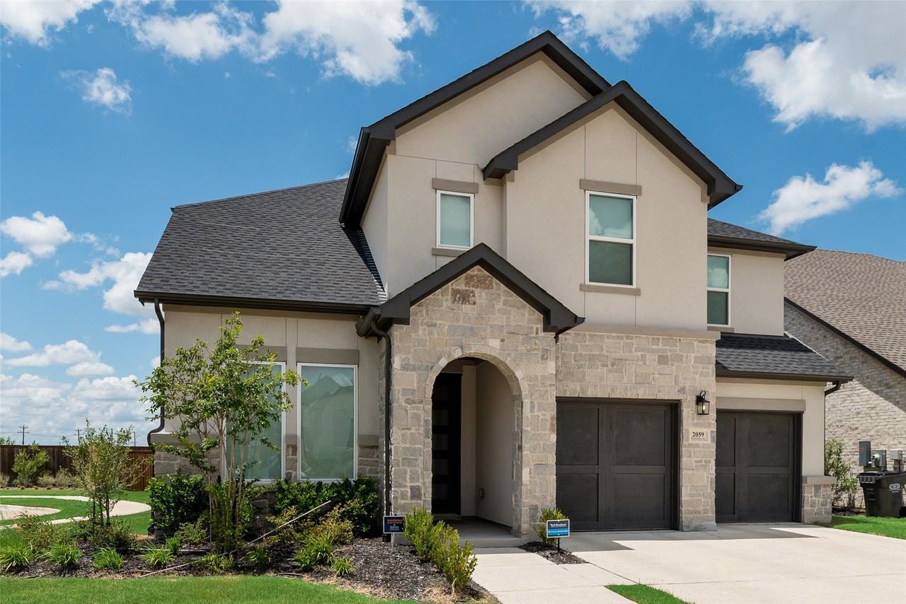 2059 Wimberley Dr - Photo 4 of 33