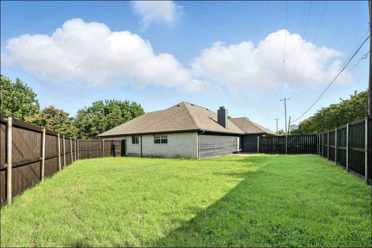 1507 River Hill Dr - Photo 6 of 21