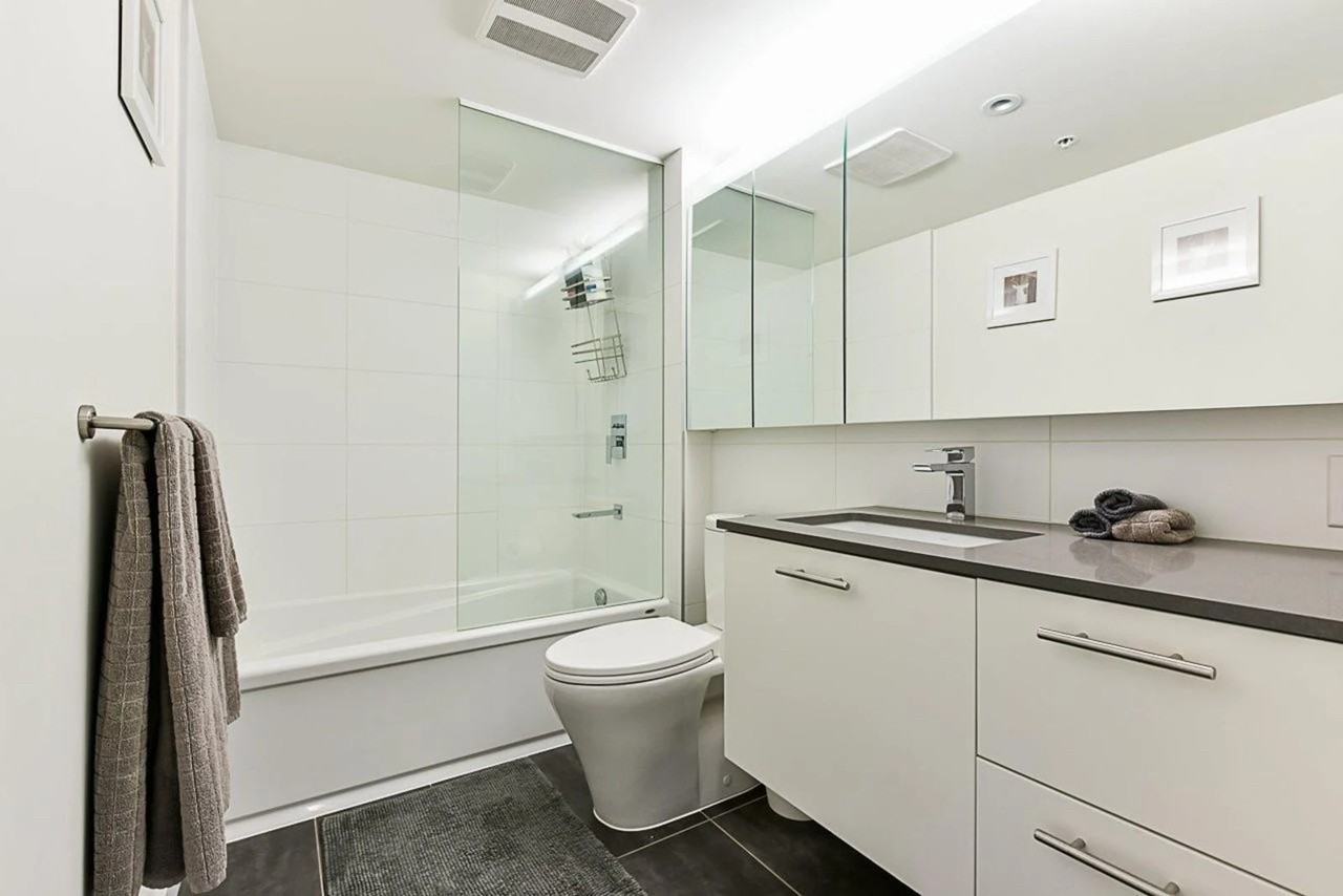 150 E Cordova St - Photo 4 of 11