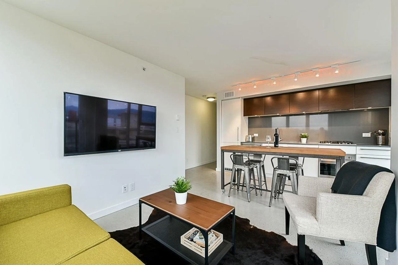 150 E Cordova St - Photo 3 of 11
