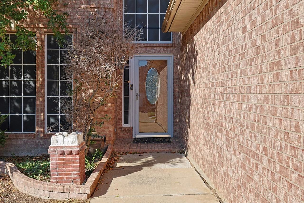 8837 Sunset Trace Dr - Photo 3 of 28