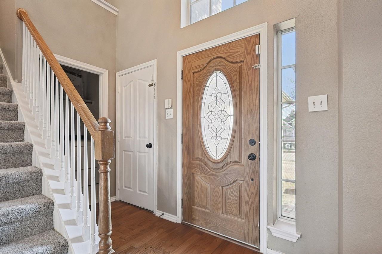 8837 Sunset Trace Dr - Photo 4 of 28