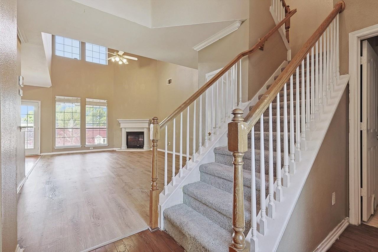 8837 Sunset Trace Dr - Photo 5 of 28