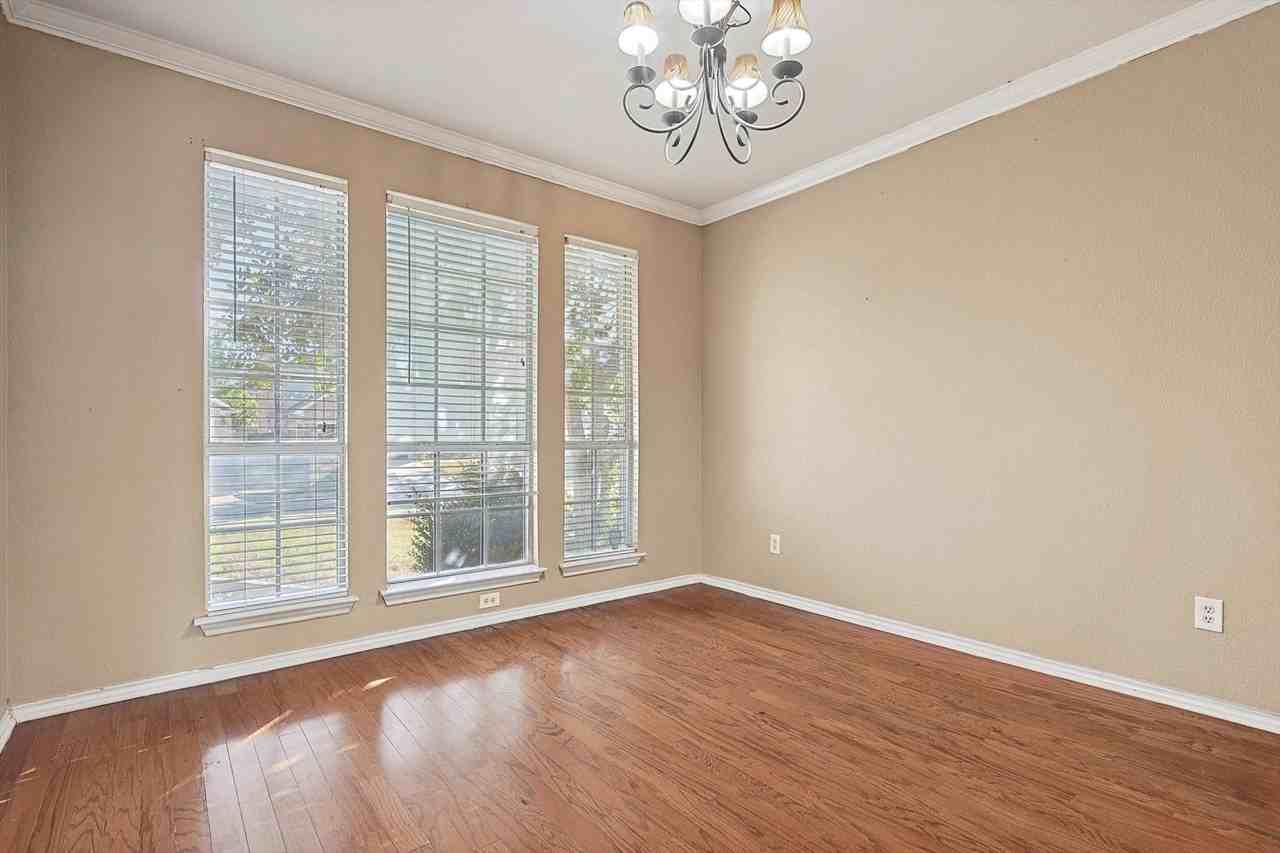 8837 Sunset Trace Dr - Photo 6 of 28