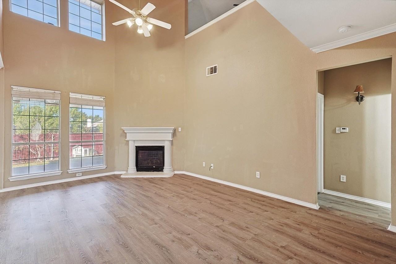 8837 Sunset Trace Dr - Photo 7 of 28