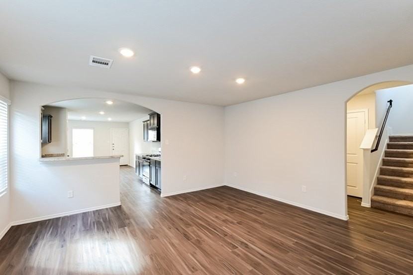 508 Woodhouse Way - Photo 3 of 12