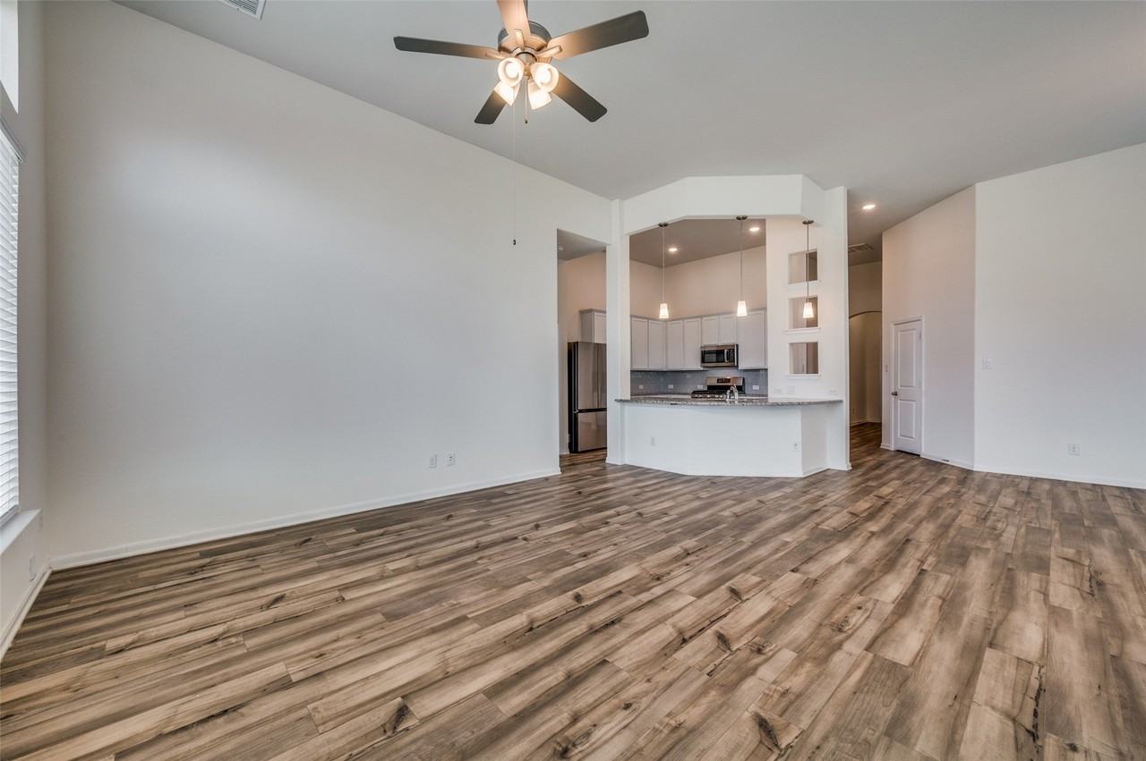 16309 Garden Dr - Photo 6 of 25