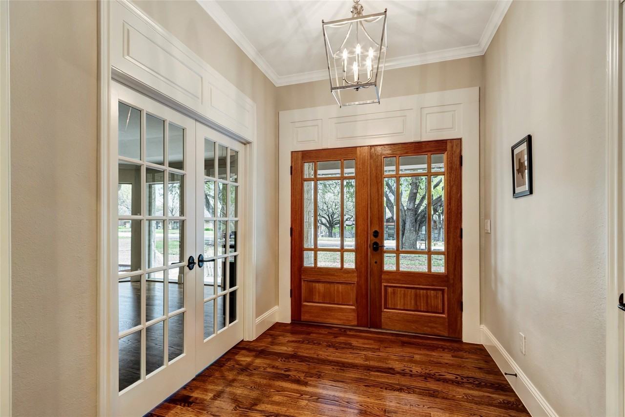 513 Rolling Hills Rd - Photo 5 of 40