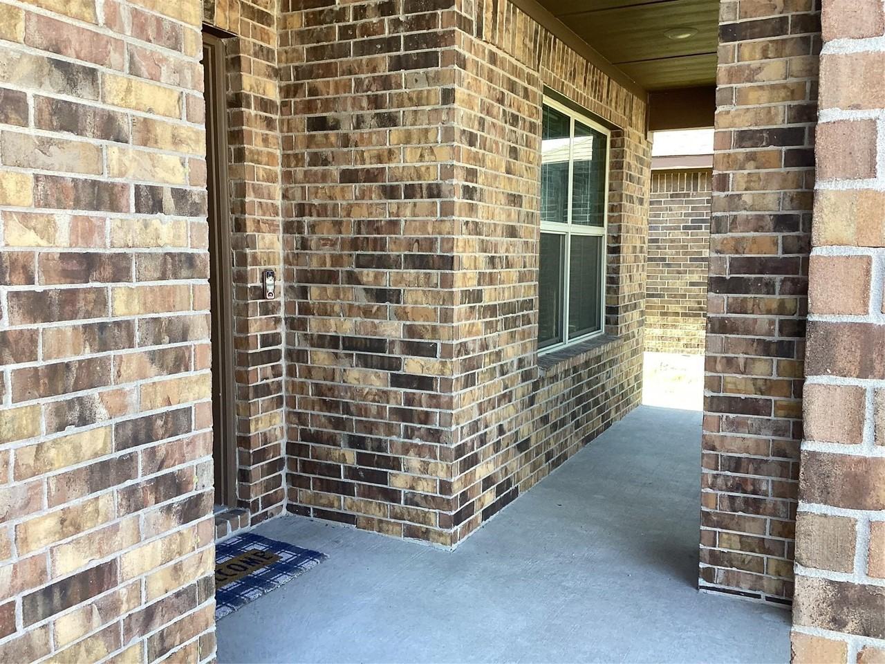 9104 Herringbone Dr - Photo 2 of 18