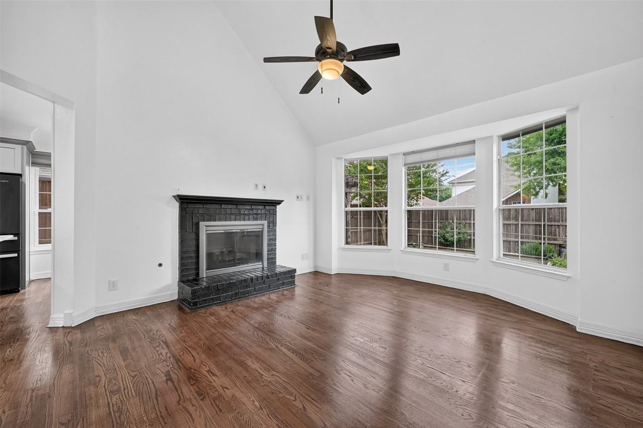 5900 Atlanta Dr - Photo 6 of 24