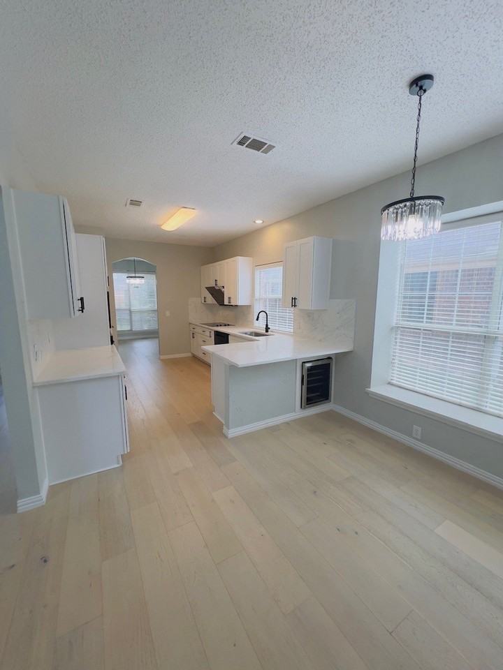 4712 Frost Hollow Dr - Photo 6 of 31