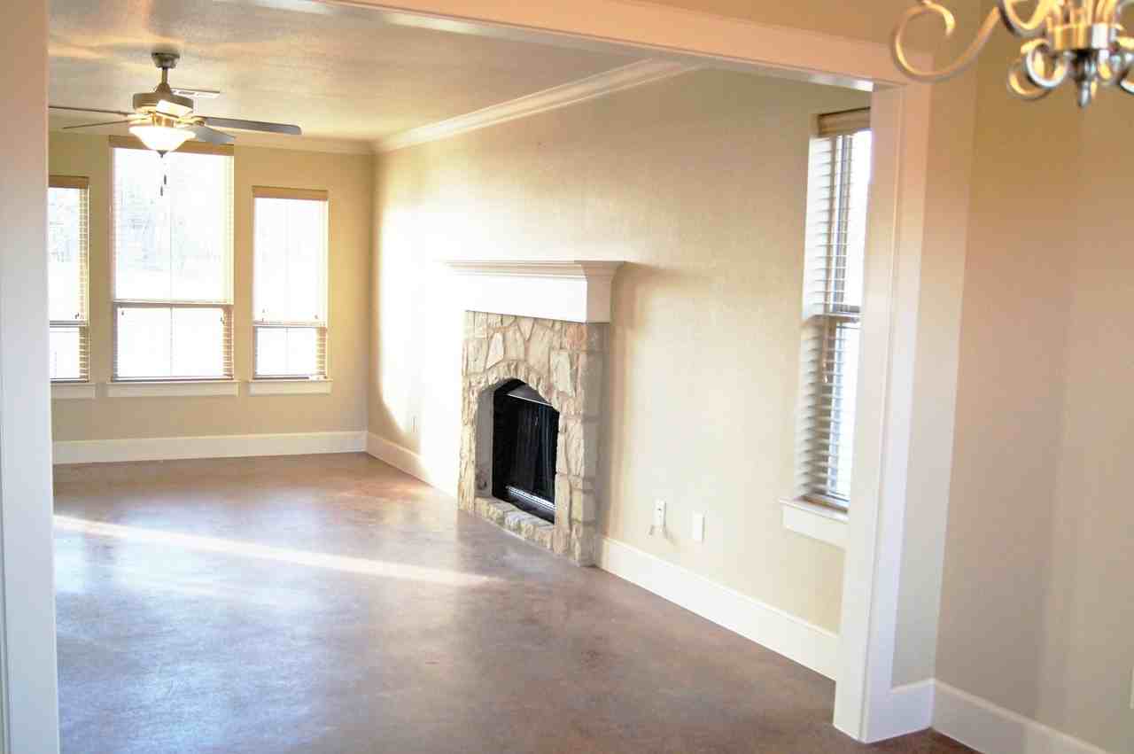 801 S Kiowa St Unit B - Photo 6 of 9