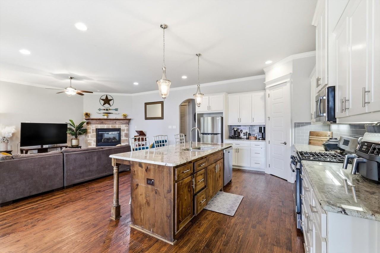 525 Hearth Ter - Photo 6 of 39