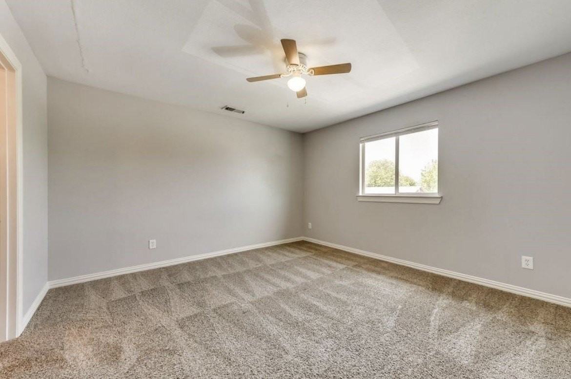 8009 Arbor Ave - Photo 5 of 8