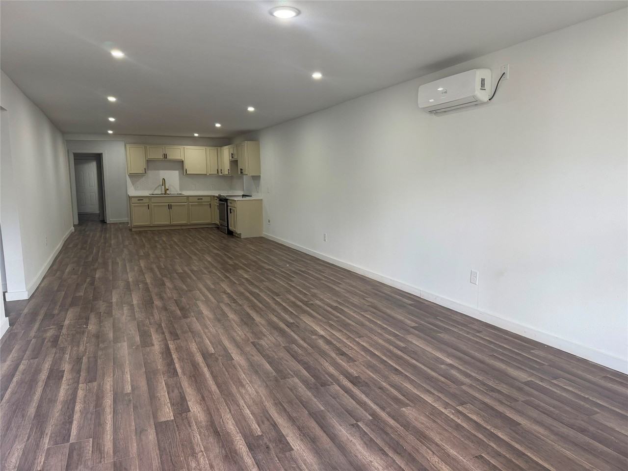 2910 Birmingham Ave - Photo 5 of 15