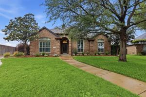 featured image of 1404 Chaucer Dr