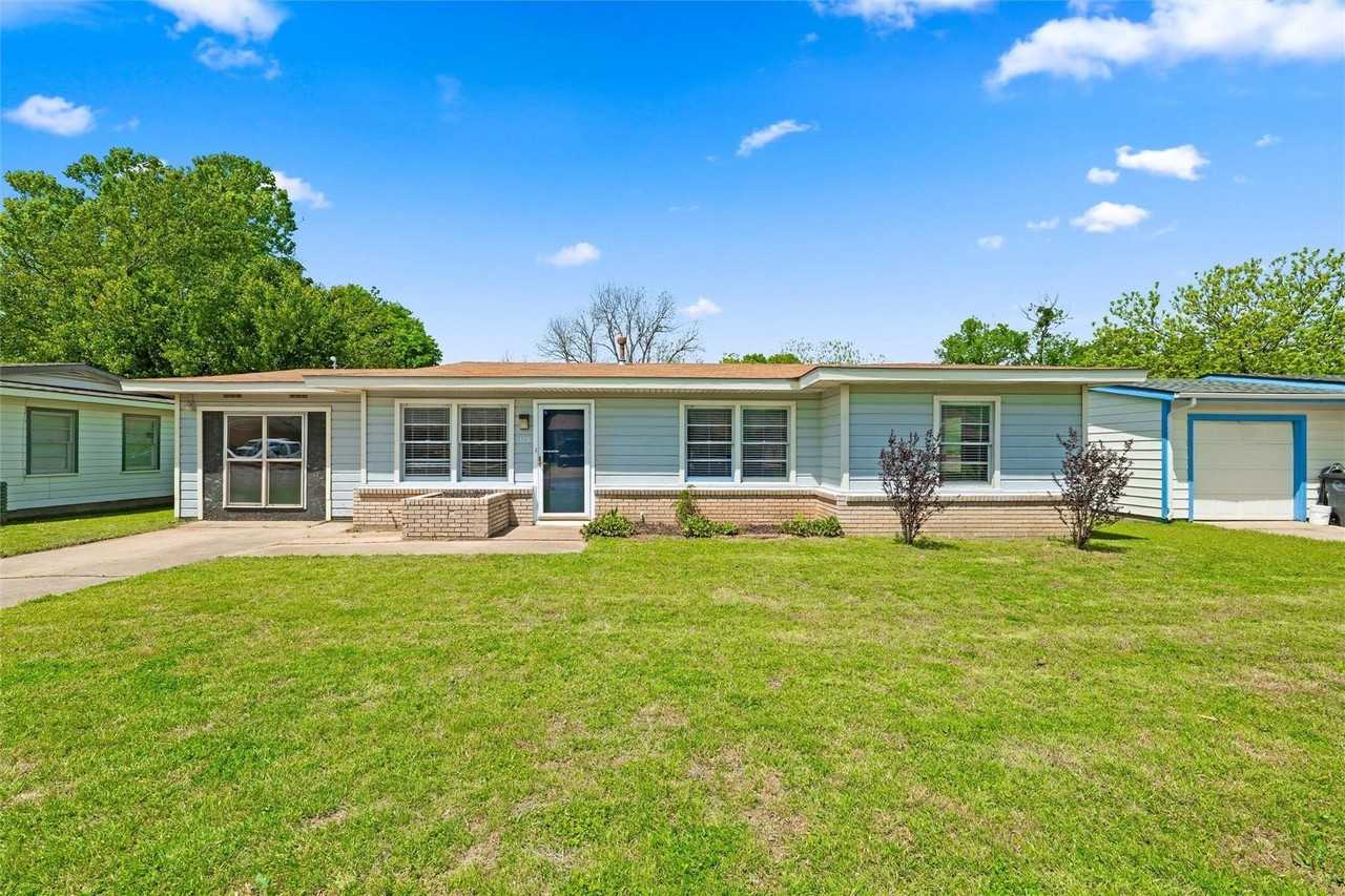 1308 Rose Ave