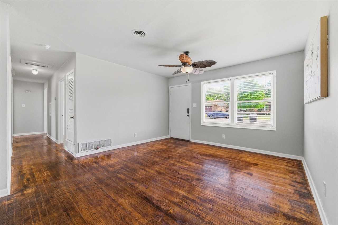 1308 Rose Ave - Photo 2 of 27